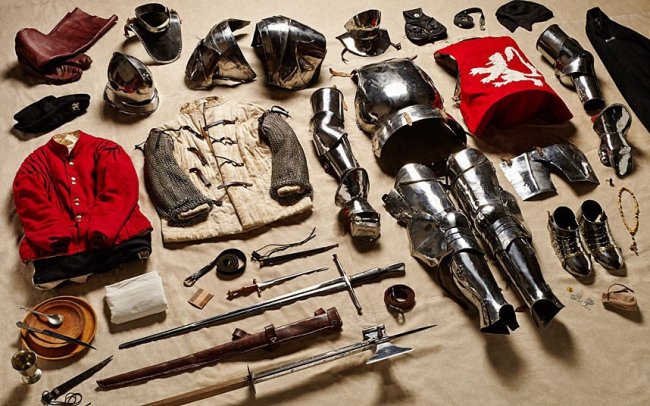 Полное боевое снаряжение британских солдат от 1066 до 2014 года