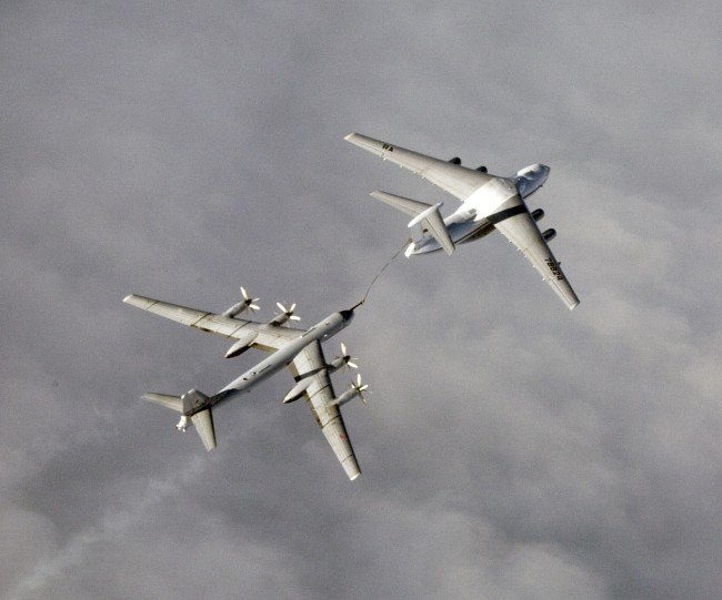 Норвежское министерство обороны обнародовало снимки российских военных самолётов