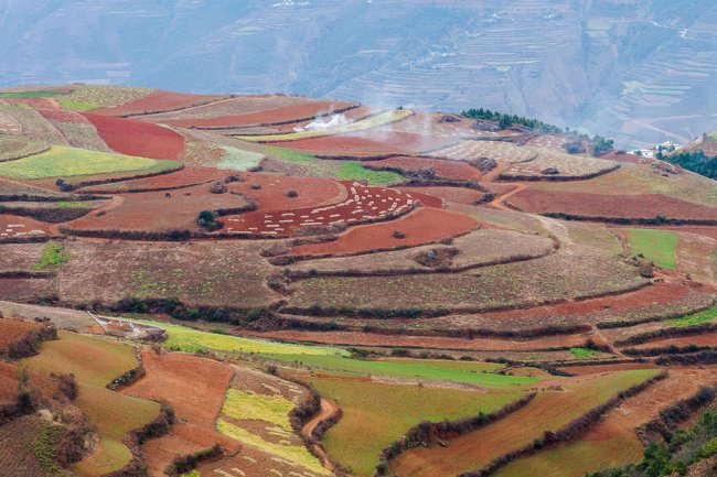 Потрясающие фотографии красных земель Дончуаня