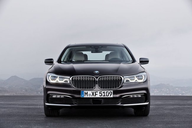 Новую 7-ку BMW 2016 года можно посмотреть уже сейчас