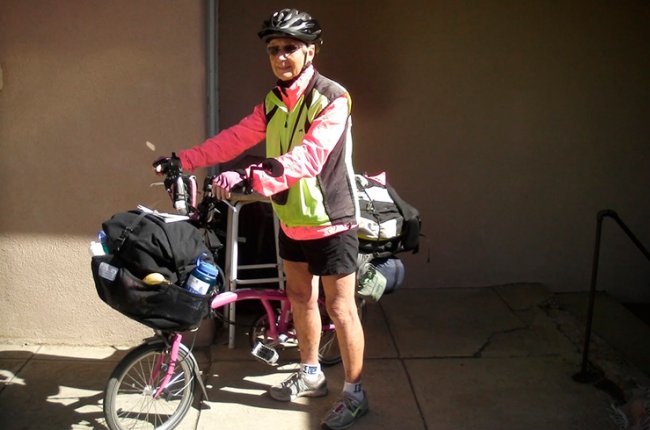 Пенсионерка из США совершила самостоятельное путешествие на велосипеде по семи странам