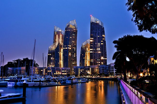 Жилой комплекс Reflections в Сингапуре — криволинейность наступает!
