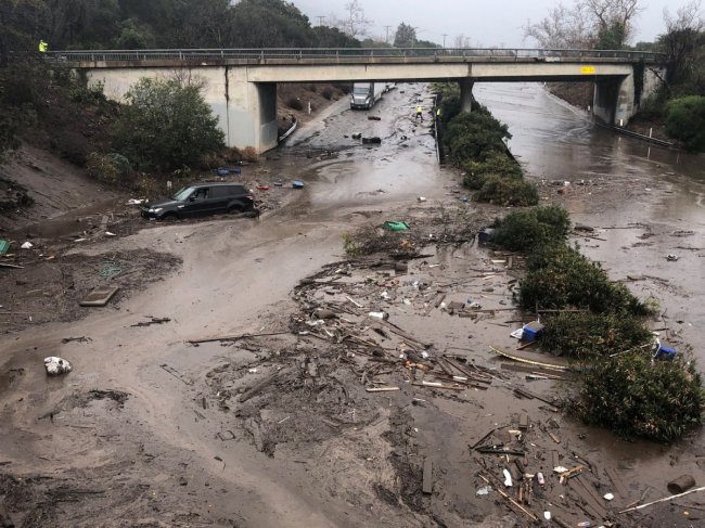 В Калифорнии жертвами схода оползней стали уже 17 человек