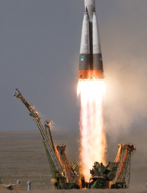 Старт космического корабля «Союз МС-09»