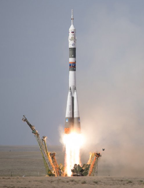 Старт космического корабля «Союз МС-09»