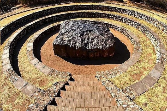 Гоба – самый большой метеорит, который упал на Землю
