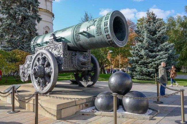 Литейные Цари Московского Кремля: что общего и пушки и колокола