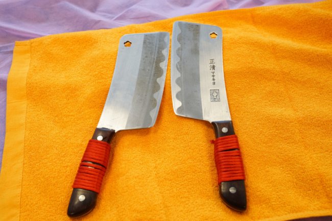 Массаж ножами – оригинальный способ расслабления