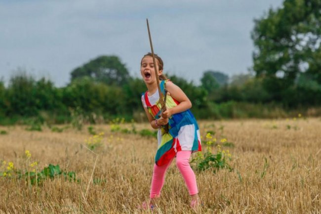 Девочка нашла меч в озере Корнуолла