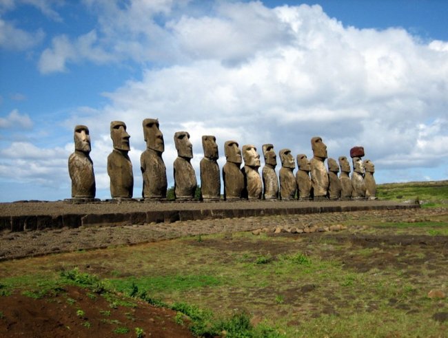 Моаи – каменные сторожа острова Пасхи