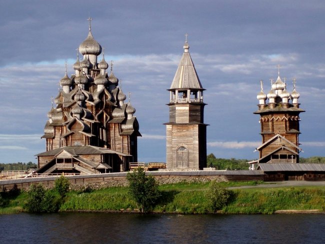 Главные достопримечательности и красивые места России