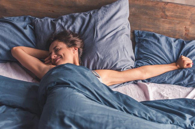 Здоровый сон: как спать, чтобы не болела спина?